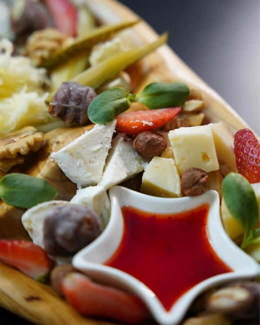 TBILISI: Authentic Georgian Cheese Tasting Experience - The Experience’s Highlights and Unique Features