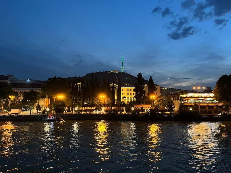 Tbilisi by Night: Private Old Town Walk & Traditional Dinner - Key Points