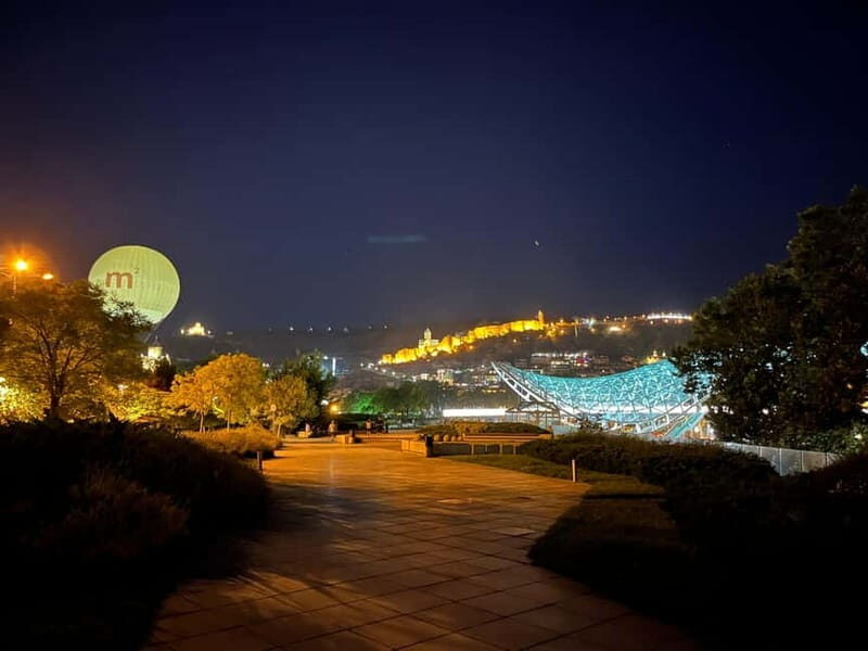 Tbilisi by Night: Private Old Town Walk & Traditional Dinner - Who Should Book This Tour?