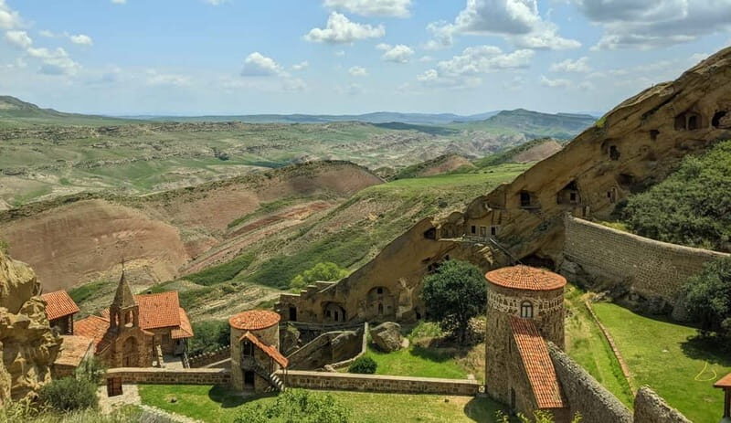Tbilisi: David Gareja and Colorful hills of Semi-desert - Key Points