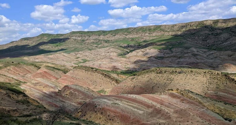 Tbilisi: David Gareja and Colorful hills of Semi-desert - Authentic Experiences and Authentic Scenery