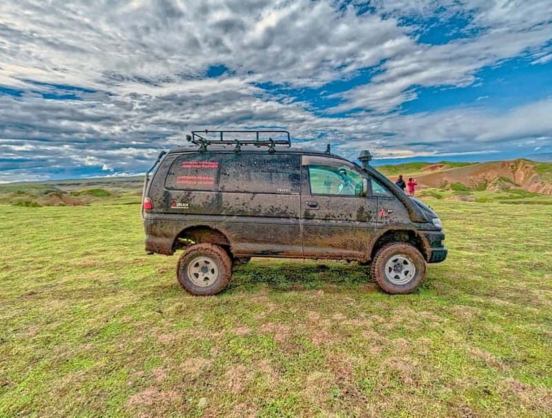 Tbilisi: David Gareji & Real Rainbow Mountains 4WD + Hike - Key Points