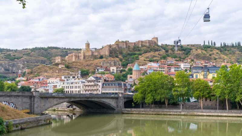 Tbilisi: Old and New City Guided Tour with 2 Cable Car Rides - Key Points