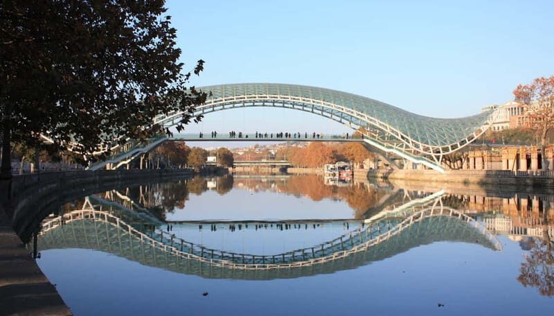 Tbilisi: Old Town Walking Tour - Must-See Attractions - Key Points