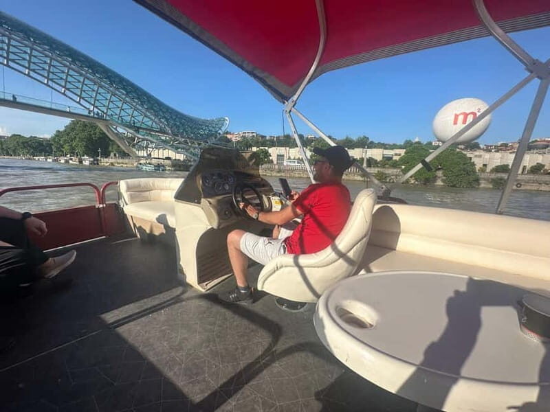 TBILISI: Private, exclusive Boat Ride & with Welcome Drink - Key Points