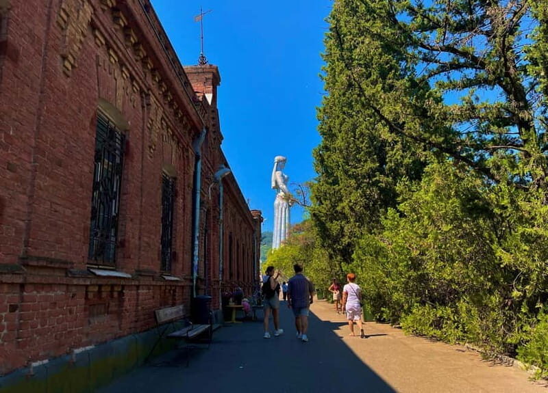 Tbilisi: Private Tour to Mother of Georgia & Narikala Castle - A Visual Feast: Top Landmarks from Above