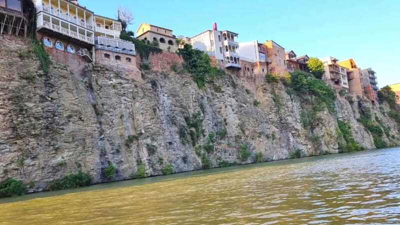 Tbilisi: River Sightseeing Boat Ride with Welcome Drink - Key Points