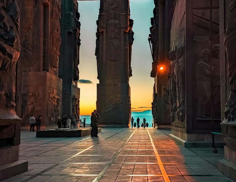 Tbilisi: Transfer & Guided Tour to The Georgian Stonehenge - Key Points
