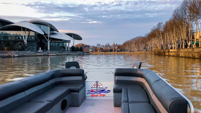 tbilisi:cityseeghting cruize on river - Key Points