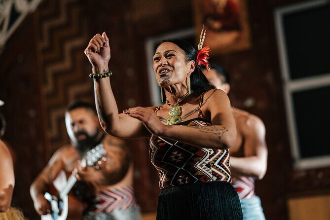 Te Puia and Polynesian Spa Day Tour from Auckland - Deep Dive into the Itinerary