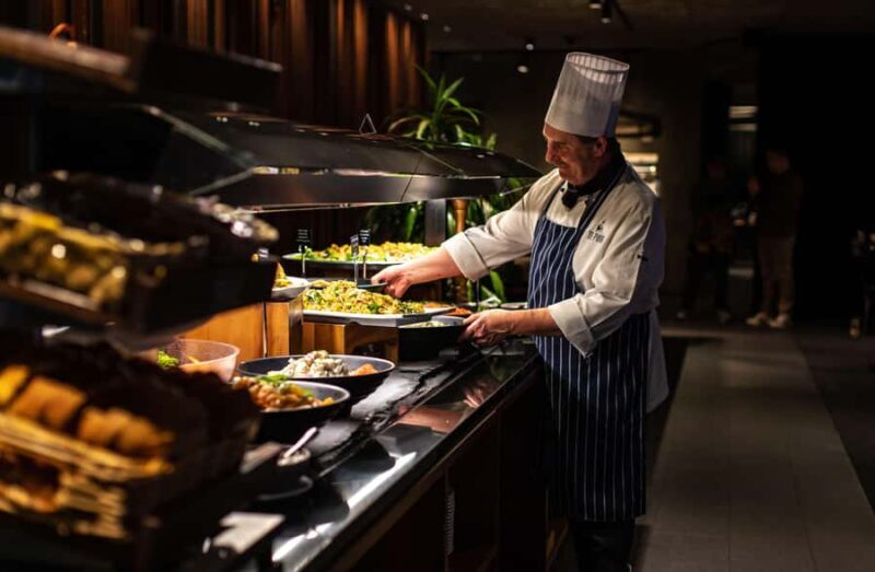 Te Puia: Te P Indigenous Evening Experience - Haka + Dinner - Key Points