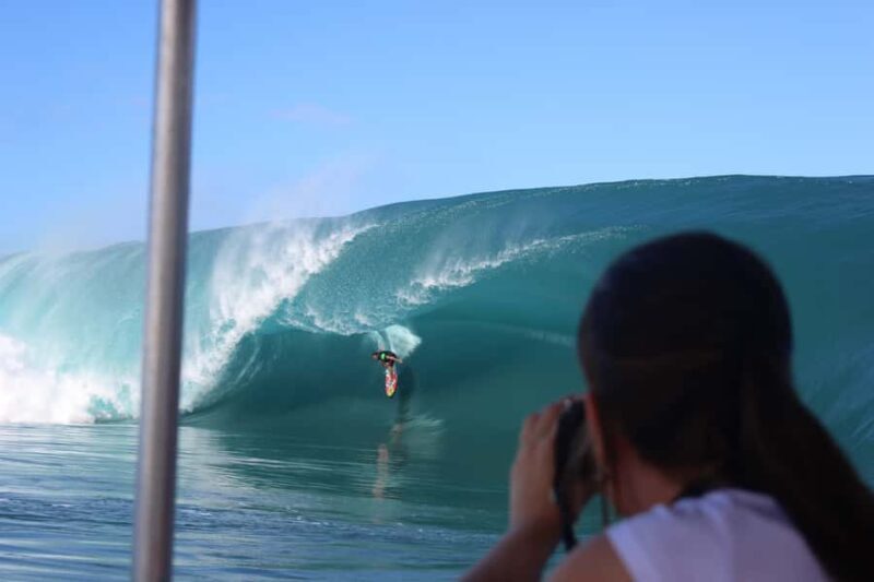 Teahupoo : First row Tahiti Pro taxi boat Tour - The Scenic Marvels: Mountains & Ocean