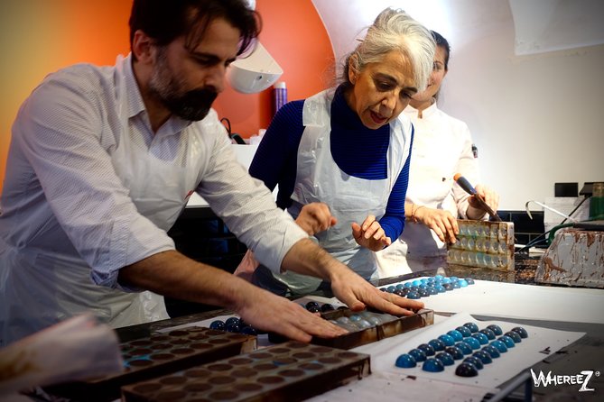 Technical Chocolate Making Workshop in Paris - Glittering Half-Dome Chocolates