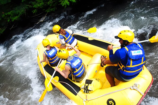 Telaga Waja Rafting Adventure: 3 Hours Rafting and All Inclusive - Age and Accessibility Requirements