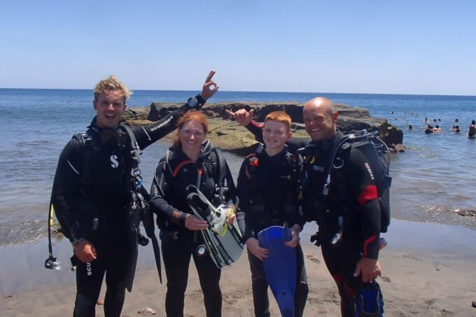 Tenerife: Abades Beach Beginner Diving Experience - Dining and Refreshment Options