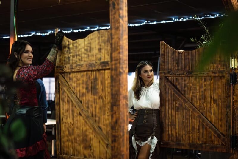 Tenerife: Musical Show the Wild South With Dinner and Transfer - Dining Options
