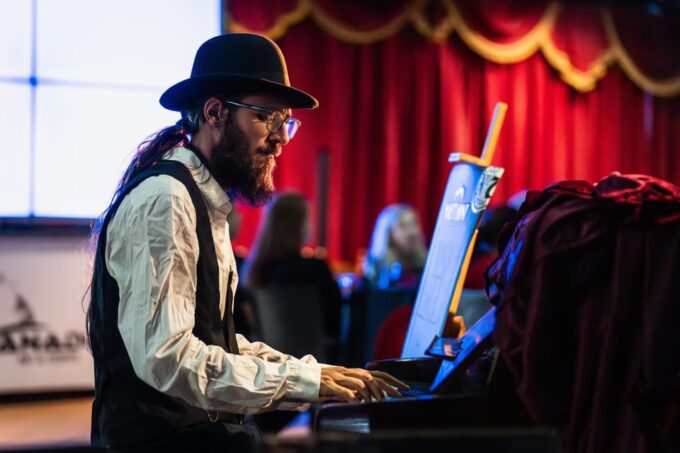 Tenerife: Musical Show the Wild South With Dinner and Transfer - Audience Feedback