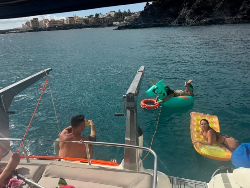 Tenerife Yacht Charter Yacht Octavo Pecado - Inclusions and Extras