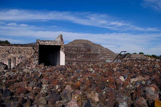 Teotihuacán, Basílica & Tlatelolco Tour - What Past Travelers Say