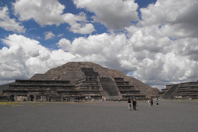 Teotihuacan. Beyond the pyramids, where the gods are made - Authentic Experience and the Human Touch