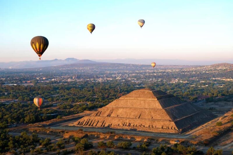 Teotihuacán: Exclusive Balloon Flight Just for You and Your Partner - An Unforgettable Experience Above Teotihuacán