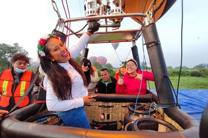 Teotihuacan Hot Air balloon private or group tour - Who Should Consider This Tour?