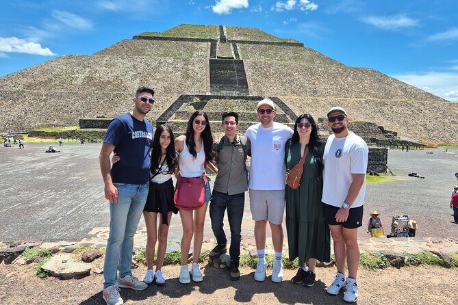Teotihuacan PREMIUM Private Pyramids Tour at the best price - The Experience of the Guides and the Site