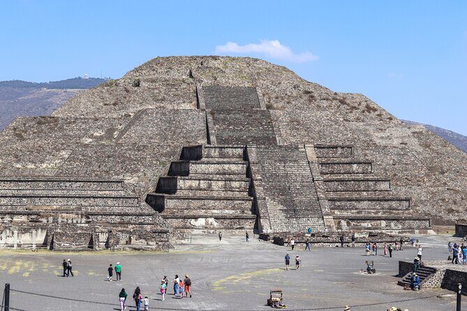 Teotihuacán Private Tour: Connect with history, guided by locals - Transport and Group Dynamics