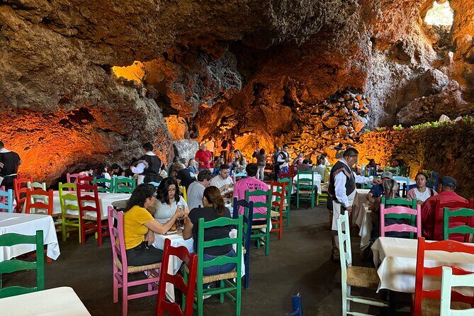 Teotihuacan Pyramids and La Gruta Restaurant - Introduction