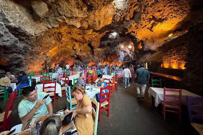 Teotihuacan Pyramids and La Gruta Restaurant - Return to Mexico City