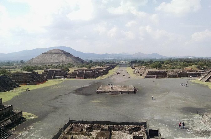 Teotihuacan pyramids from San Miguel de Allende - FAQ