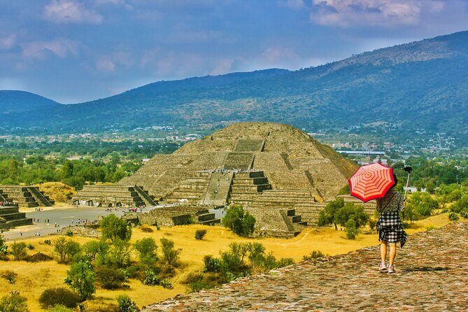 Teotihuacan Pyramids Guided Walking Tour 2 hours - Key Points