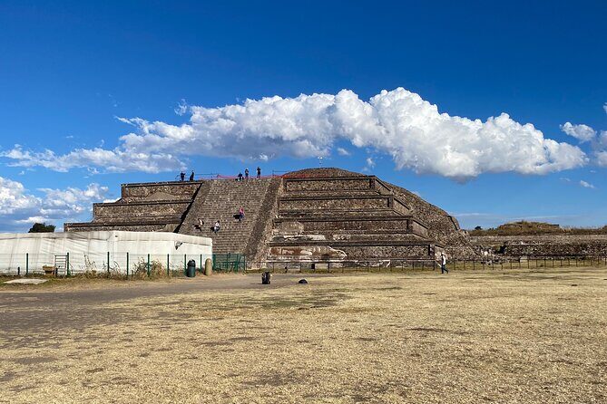 Teotihuacan Pyramids VIP Tour without Commercial Stops - An Honest Look at the Teotihuacan VIP Tour