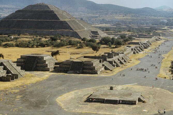Teotihuacan Ruins and Tlatelolco Guided Tour with Tequila Tasting - The Day Unwrapped: Step-by-Step Experience
