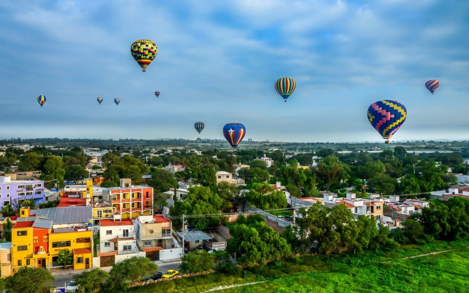 Tequisquiapan: Shared Hot Air Balloon Flight and Breakfast - Key Points
