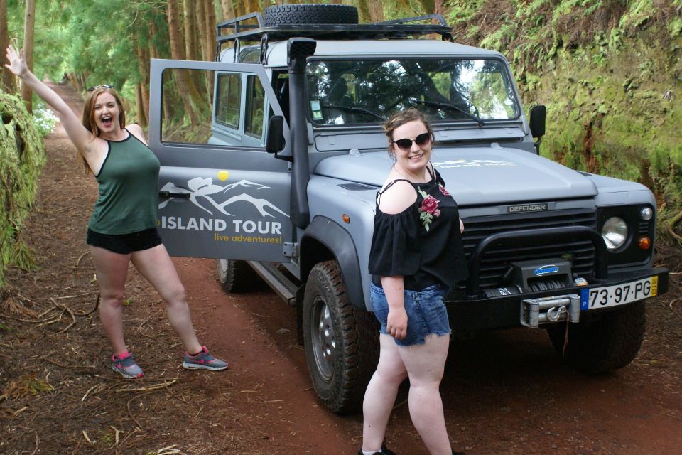 Terceira Island: 4x4 Land Rover Tour With Traditional Lunch - Off-Roading and Outdoor Activities