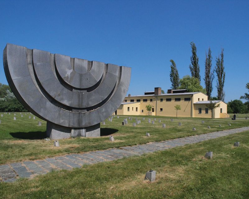 Terezin Concentration Camp: Guided Tour - Meeting Point and Transportation