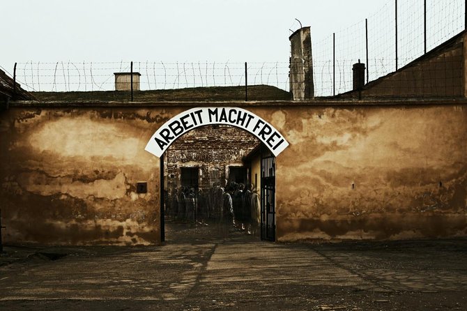 Terezin in Spanish With Tickets and Transportation From Prague. - Meeting and Pickup