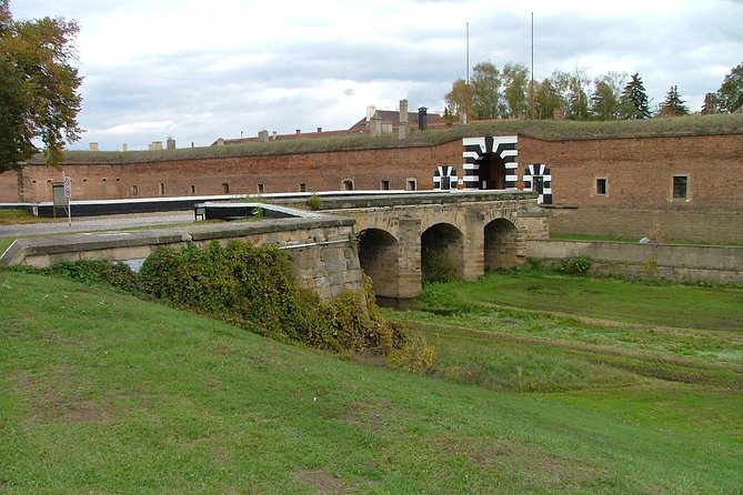 Terezin in Spanish With Tickets and Transportation From Prague. - Accessibility and Requirements