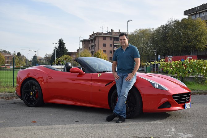 Test Drive in Maranello Ferrari California T 560hp - Souvenir Options