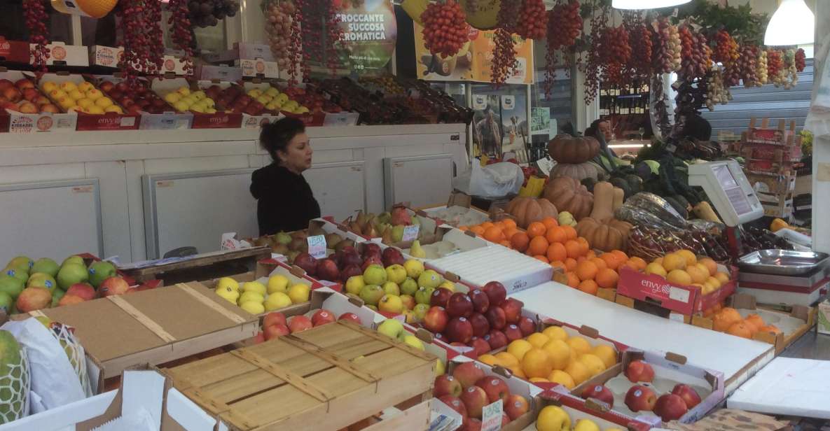 Testaccio Walking Food Tour Rome - Meeting the Knowledgeable Local Guide