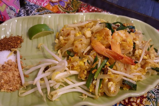Thai Cooking Class Tour at Baipai Thai Cooking School - Class Schedule and Availability