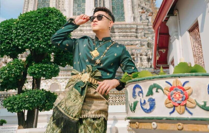 Thai Costume Photographer at Wat Arun/Pho in Bangkok - Customer Reviews and Ratings