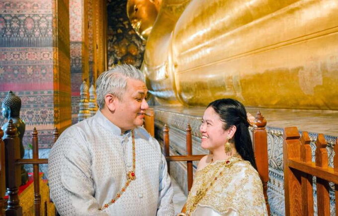 Thai Costume Photographer at Wat Arun/Pho in Bangkok - Frequently Asked Questions