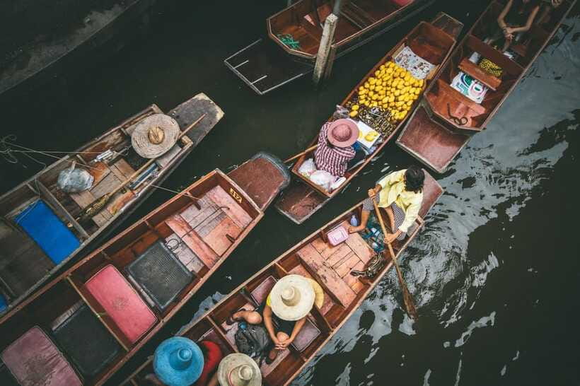 Thailands Iconic Markets VIP Private Group Tour - Preparation and Arrival