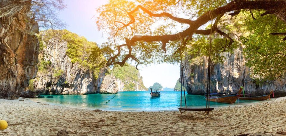 Thailands Must-See: Krabi Hong Island Speedboat Escape - Key Points