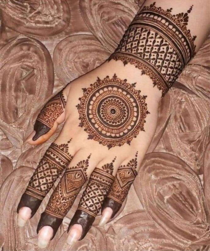 Thamel, Kathmandu, Nepal: Henna Art with Medicinal Herbs - The Sum Up