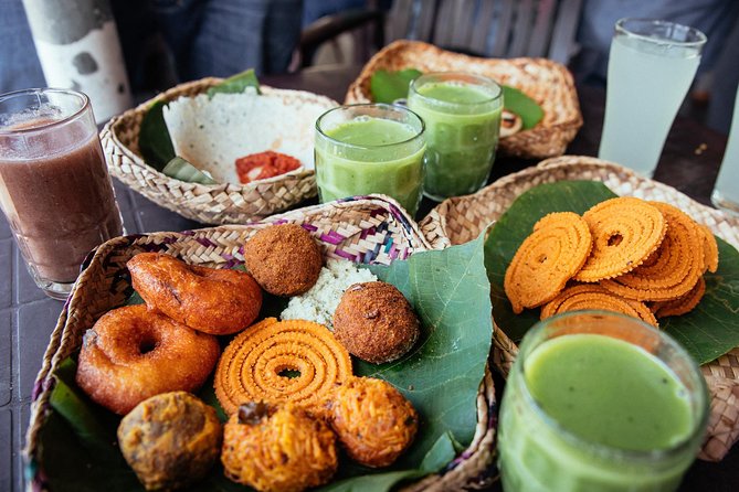 The 10 Tastings of Kandy With Locals: Private Street Food Tour - Guide Introduction