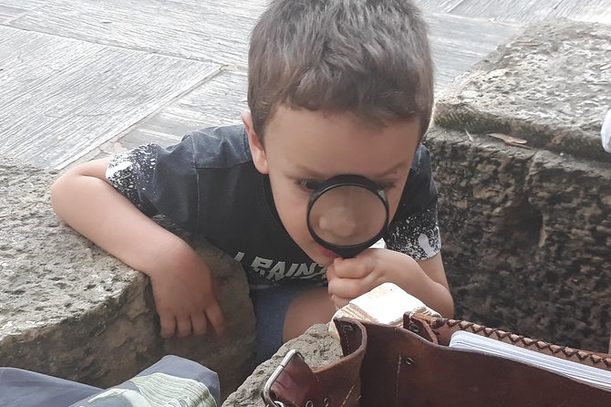 The Acropolis Treasure Hunt (private) - Exploring the Acropolis