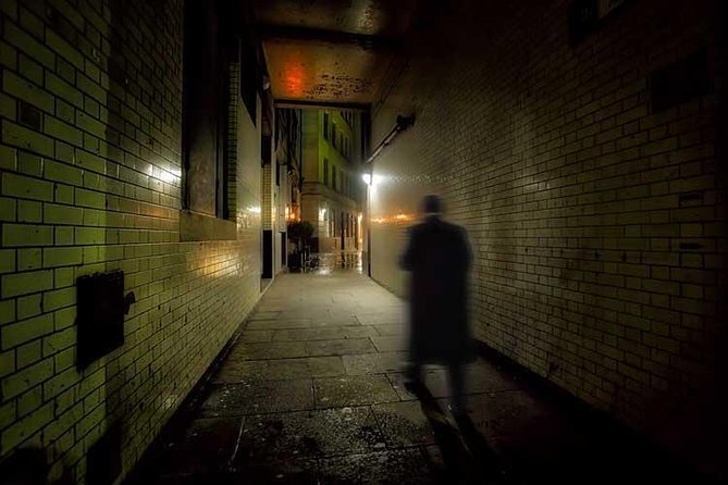 The Alleyways And Shadows Old City London Ghost Walk - Visit